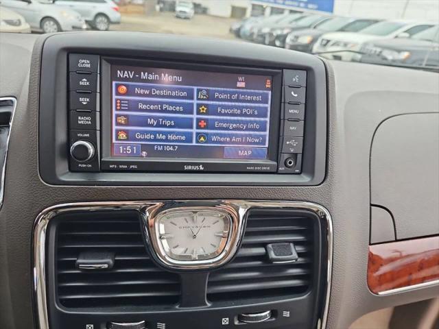 2013 Chrysler Town & Country Touring