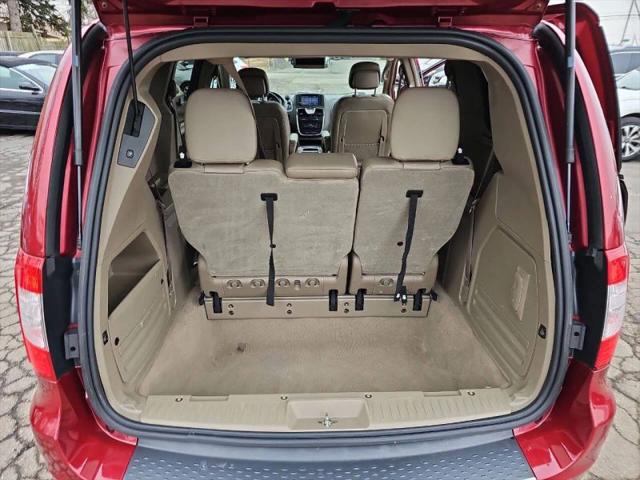 2013 Chrysler Town & Country Touring