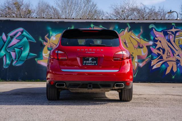 2014 Porsche Cayenne Platinum Edition