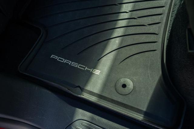 2014 Porsche Cayenne Platinum Edition