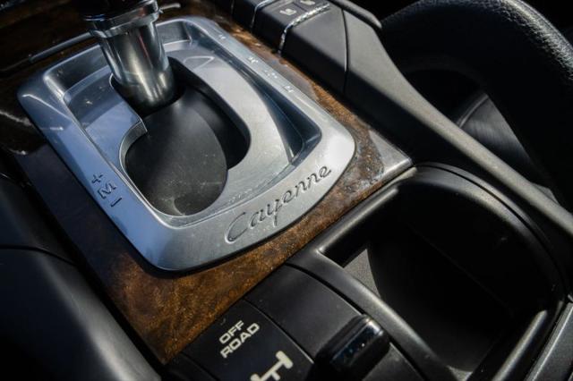 2014 Porsche Cayenne Platinum Edition