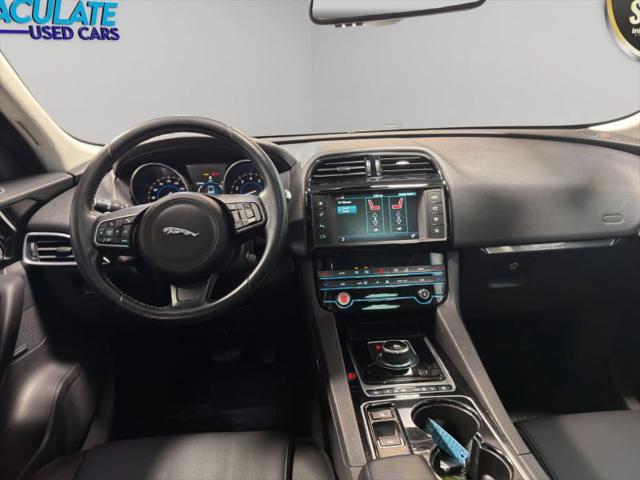2017 Jaguar F-PACE 35t Premium