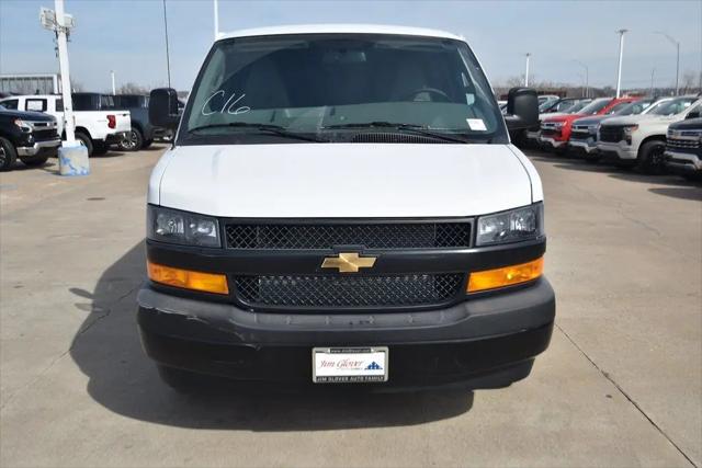 2026 Chevrolet Express Cargo Van 2500 Regular Wheelbase, WT, RWD