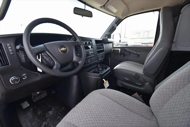 2026 Chevrolet Express Cargo Van 2500 Regular Wheelbase, WT, RWD