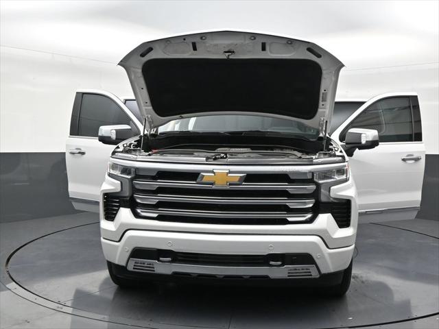 2023 Chevrolet Silverado 1500 2WD Crew Cab Short Bed High Country