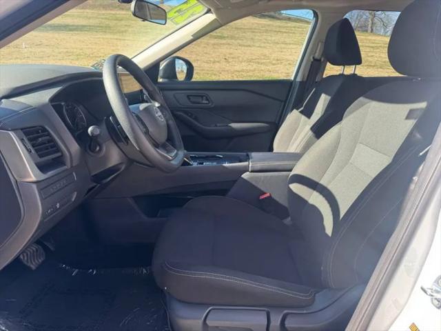 2025 Nissan Rogue S FWD