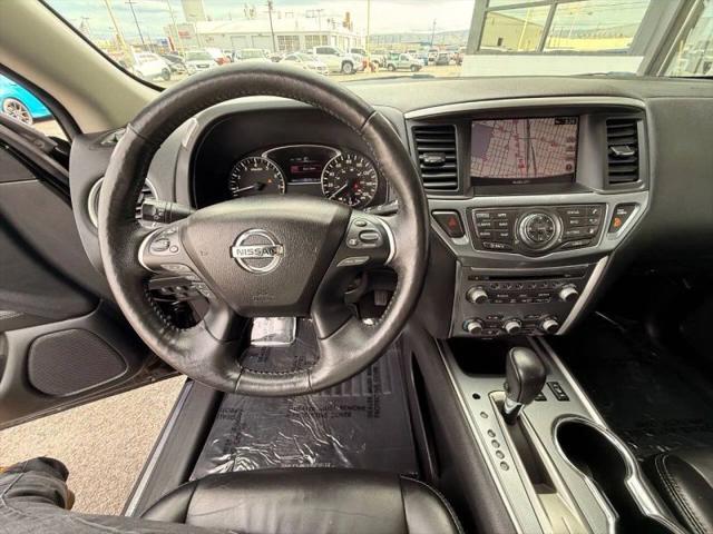 2018 Nissan Pathfinder SL