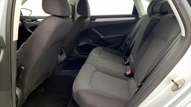 2017 Volkswagen Passat 1.8T S