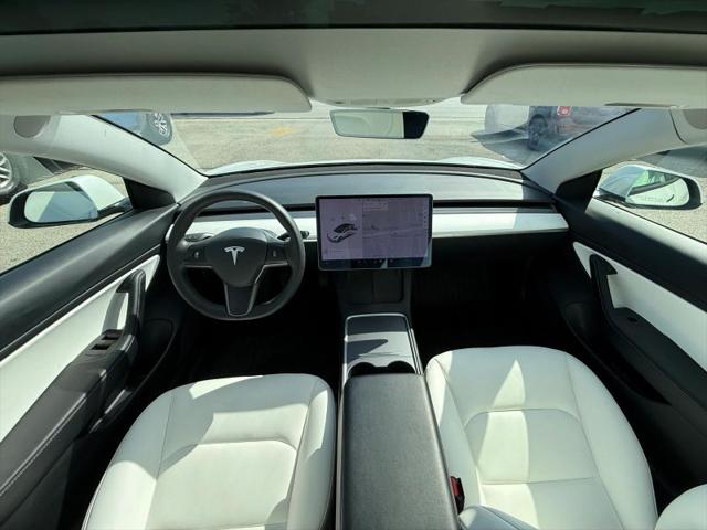 2021 Tesla Model 3 Standard Range Plus Rear-Wheel Drive