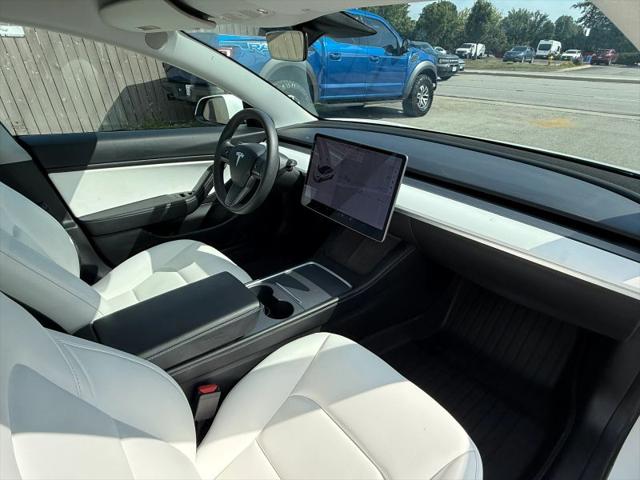 2021 Tesla Model 3 Standard Range Plus Rear-Wheel Drive