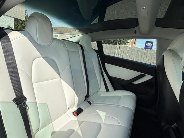 2021 Tesla Model 3 Standard Range Plus Rear-Wheel Drive