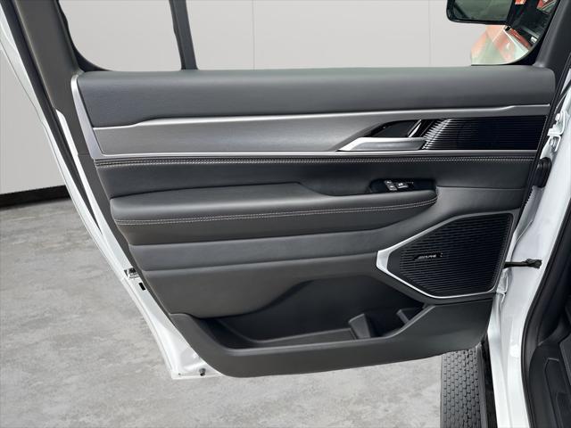 2026 Jeep Grand Wagoneer L Limited Altitude 4x4