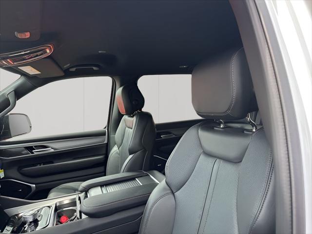 2026 Jeep Grand Wagoneer L Limited Altitude 4x4