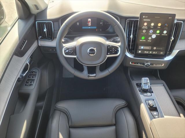 2026 Volvo XC90 Plug-In Hybrid Ultra Dark Theme, T8 AWD, Electric/Gasoline, 6 Seats