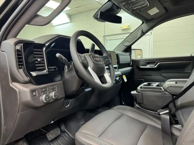 2026 GMC Sierra 1500 Crew Cab, Short Bed, SLT, 4WD