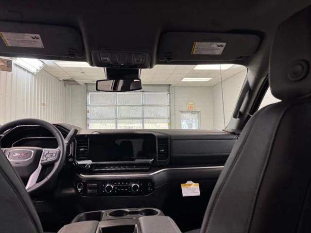 2026 GMC Sierra 1500 Crew Cab, Short Bed, SLT, 4WD