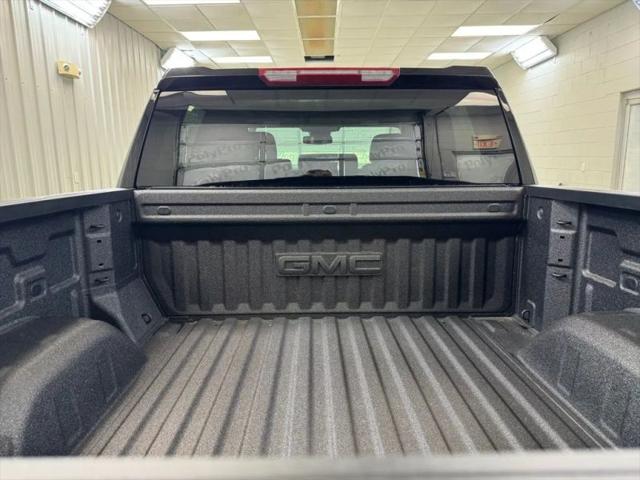 2026 GMC Sierra 1500 Crew Cab, Short Bed, SLT, 4WD