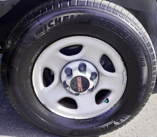 2003 GMC Savana Standard