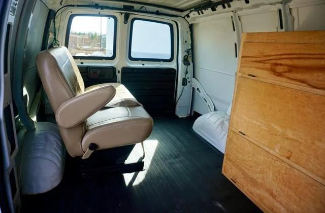 2003 GMC Savana Standard