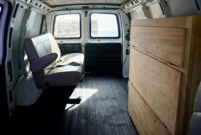 2003 GMC Savana Standard