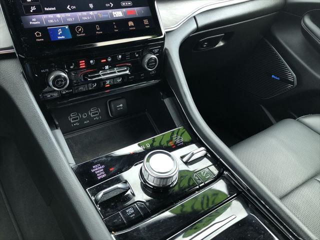 2023 Jeep Grand Cherokee L Overland 4x4