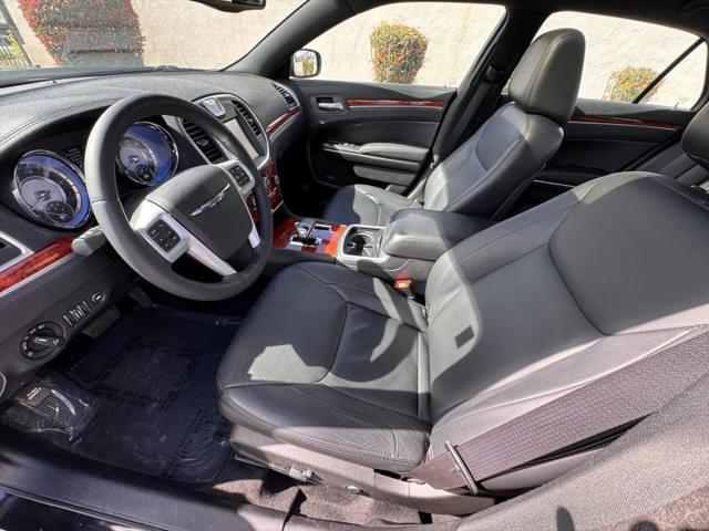2014 Chrysler 300 300