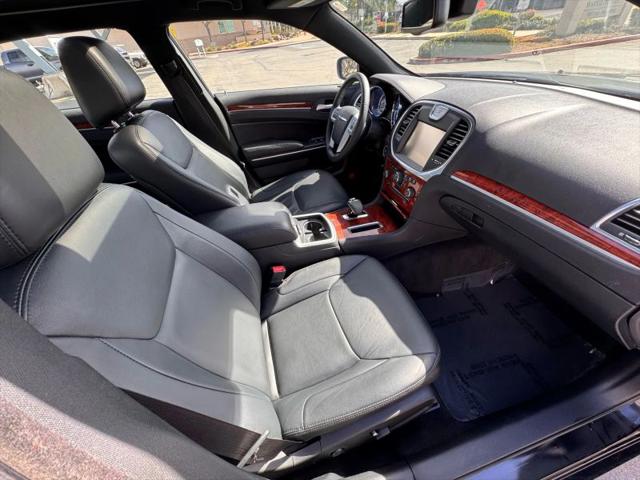 2014 Chrysler 300 300