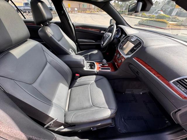 2014 Chrysler 300 300