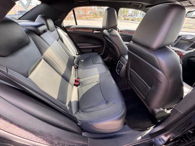 2014 Chrysler 300 300