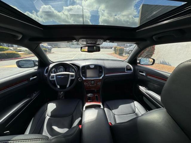 2014 Chrysler 300 300