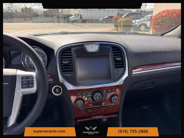 2014 Chrysler 300 300