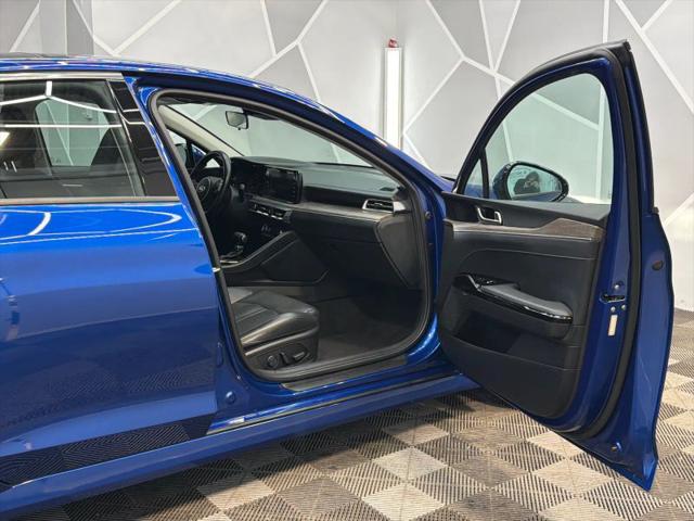2021 Kia K5 EX