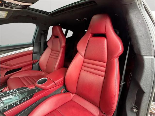 2016 Porsche Panamera GTS