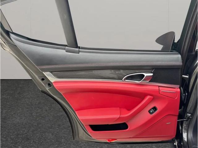 2016 Porsche Panamera GTS