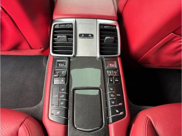 2016 Porsche Panamera GTS