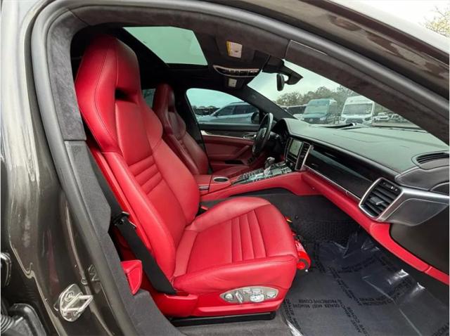 2016 Porsche Panamera GTS