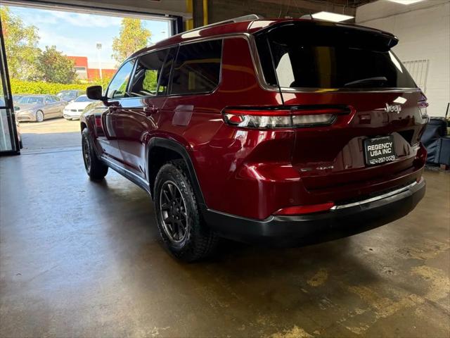 2022 Jeep Grand Cherokee L Laredo 4x4