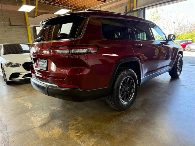 2022 Jeep Grand Cherokee L Laredo 4x4