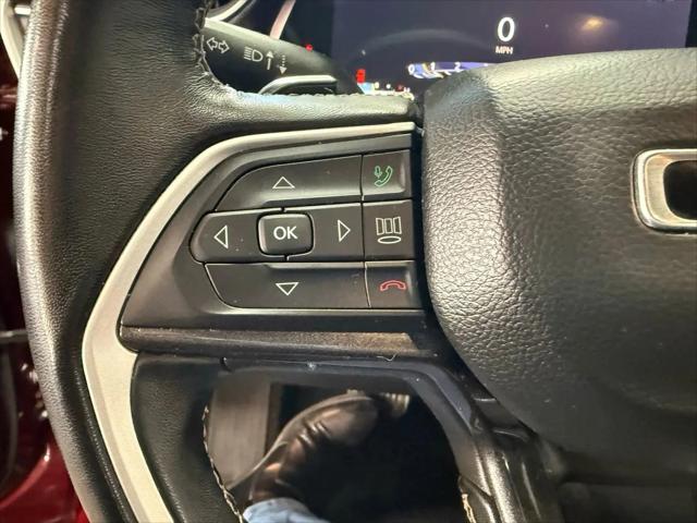 2022 Jeep Grand Cherokee L Laredo 4x4