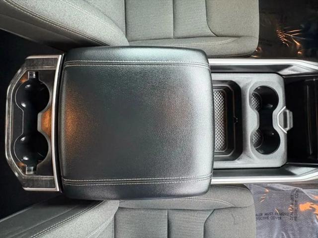 2019 Ram 1500 Big Horn/Lone Star Crew Cab 4x4 57 Box