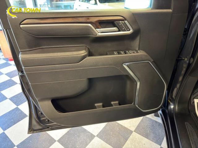 2025 GMC Sierra 1500 4WD Crew Cab Short Box SLT