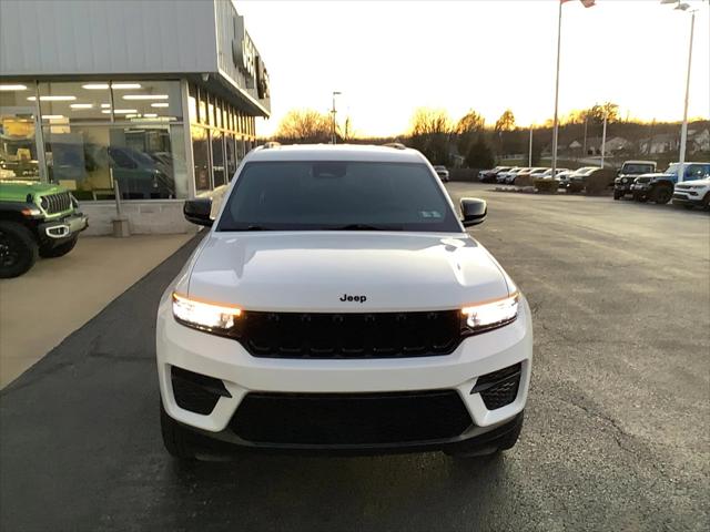 2025 Jeep Grand Cherokee Altitude X 4x4