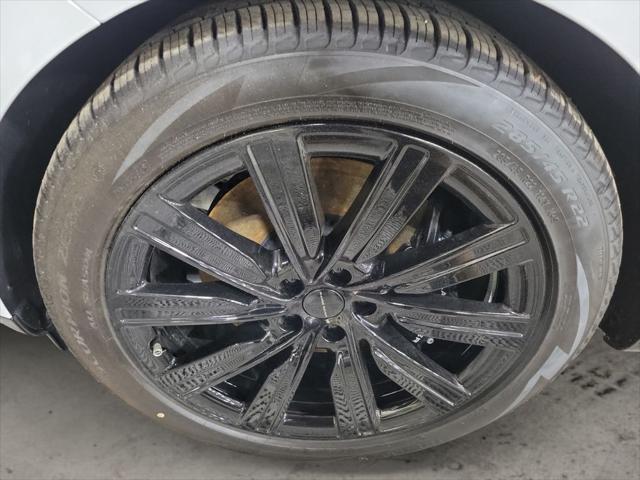 2026 Land Rover Range Rover P550e SE