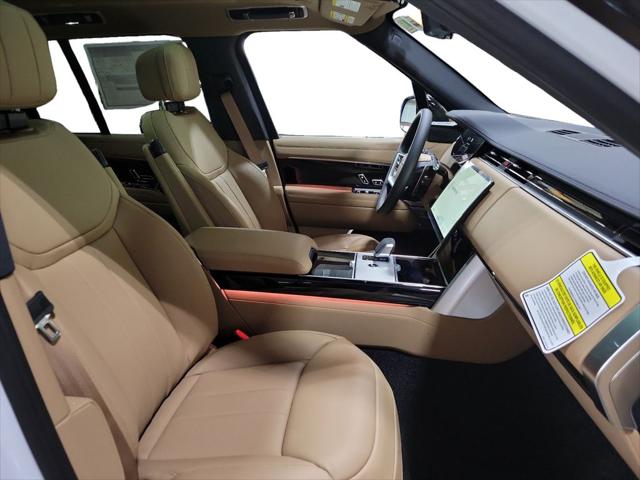 2026 Land Rover Range Rover P550e SE