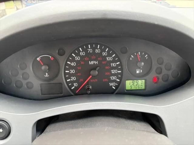 2005 Ford Focus ZX4