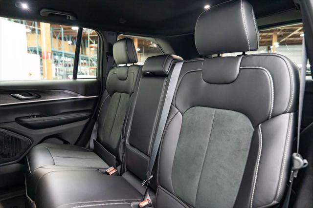 2026 Jeep Grand Cherokee Altitude 4x4