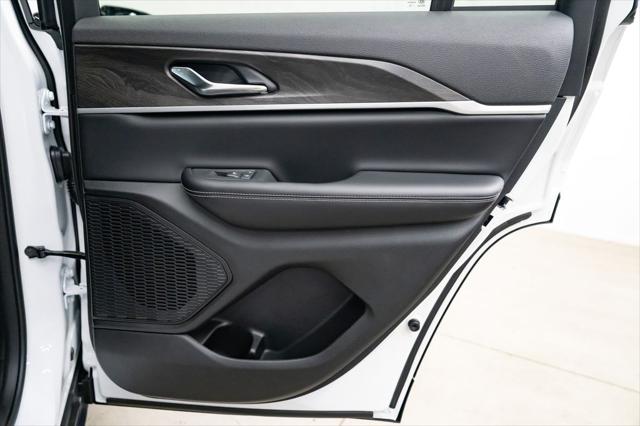 2026 Jeep Grand Cherokee Altitude 4x4