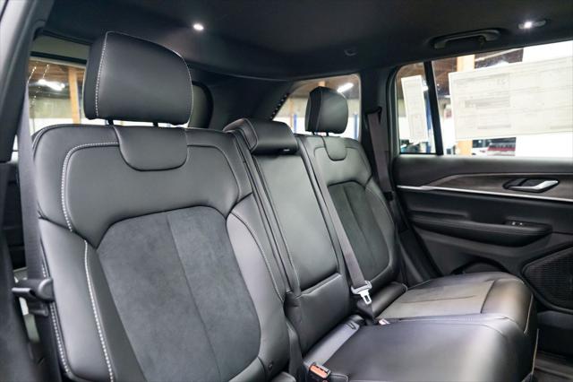 2026 Jeep Grand Cherokee Altitude 4x4