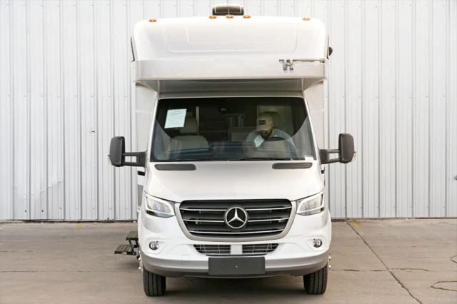 2021 Mercedes-Benz Sprinter 3500XD Chassis Standard Roof V6