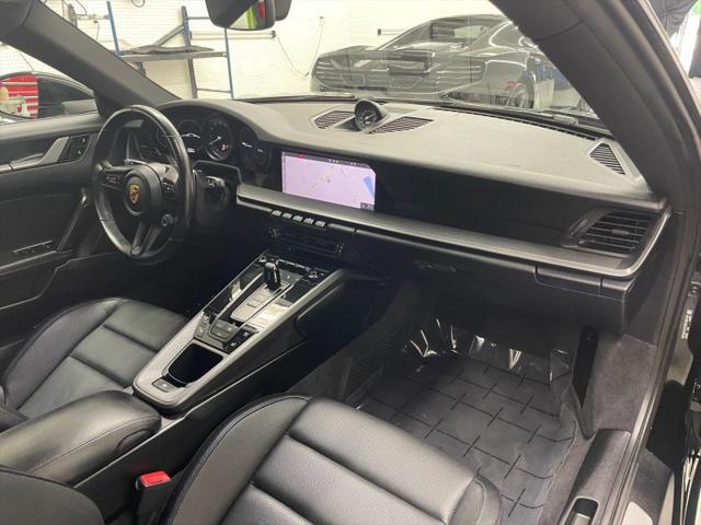 2021 Porsche 911 Carrera